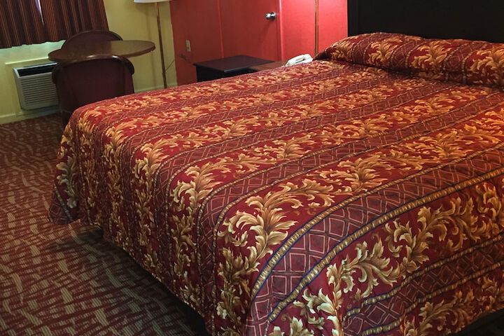 Room 21 of 31