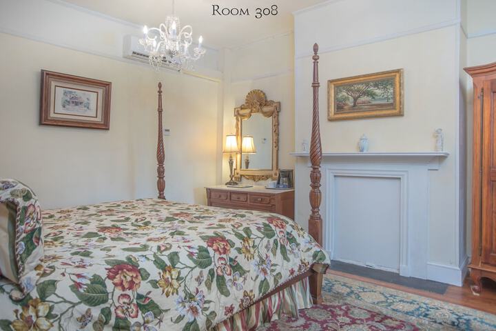 Room 38 of 170