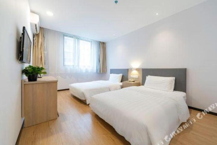 Gemeng Hotel (Shanghai Huinan Pazhou Commercial Plaza)