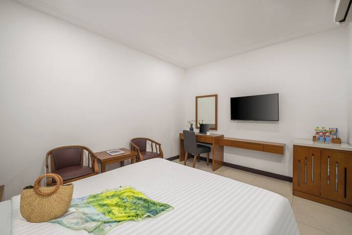 Room 15 of 77