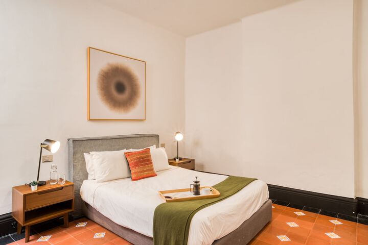 Room 52 of 140