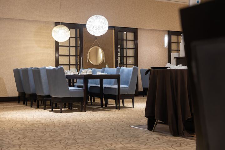 Dining 83 of 140