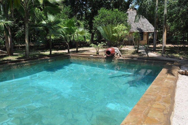 Pool 32 of 174