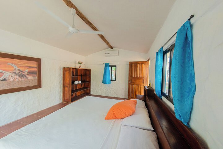 Room 15 of 100