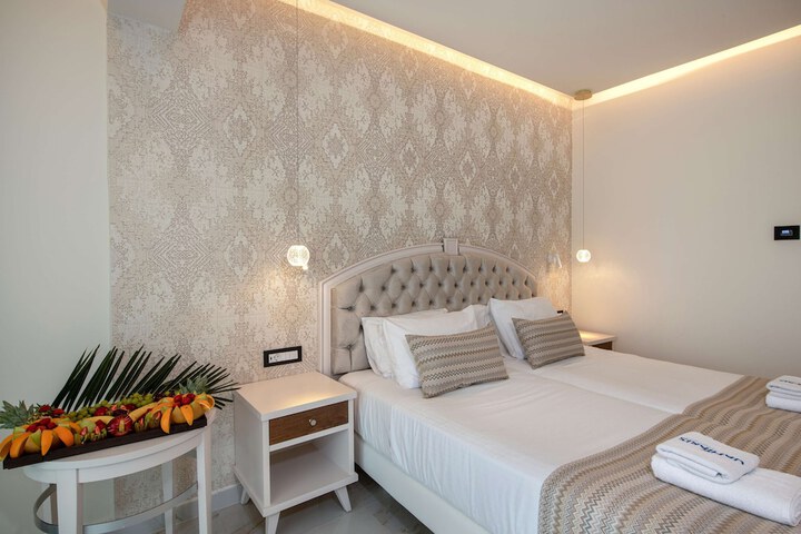 Room 37 of 156