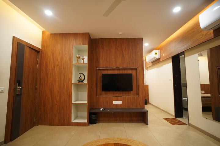 Room 21 of 32