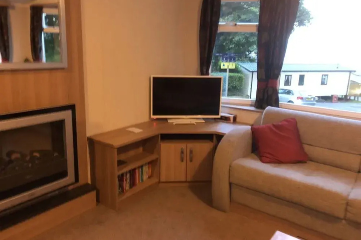 Room 2 of 13