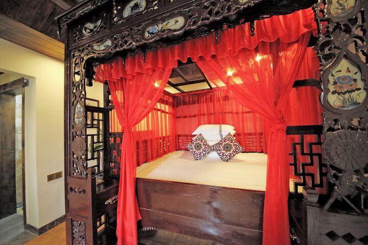 Room 28 of 75