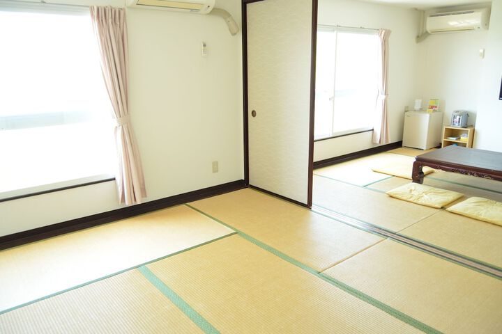 Room 10 of 84