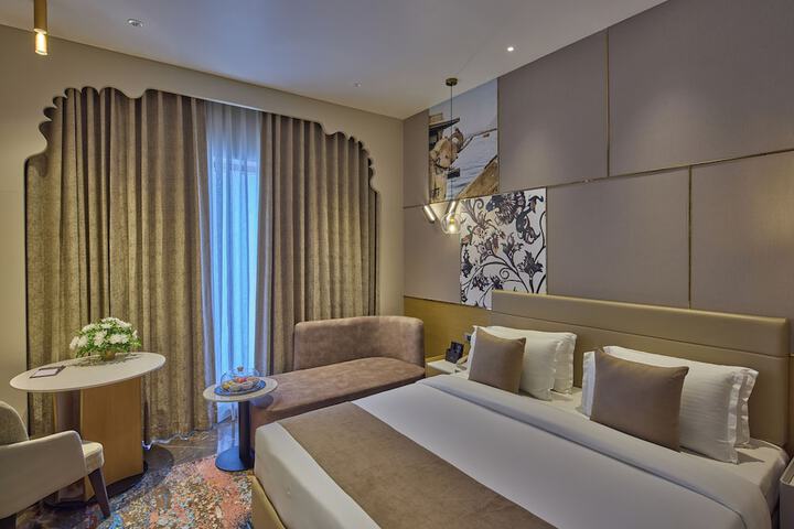 Room 37 of 126