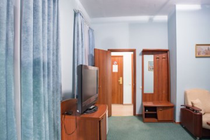 Room 13 of 111