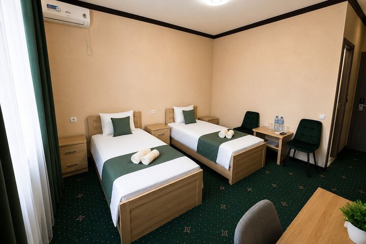 Room 3 of 41