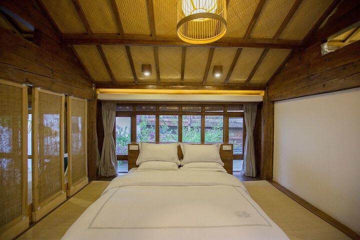 Room 36 of 59