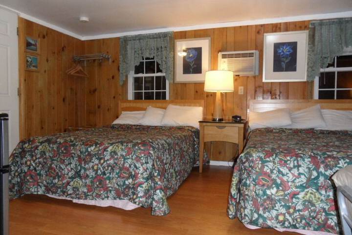 Room 27 of 345