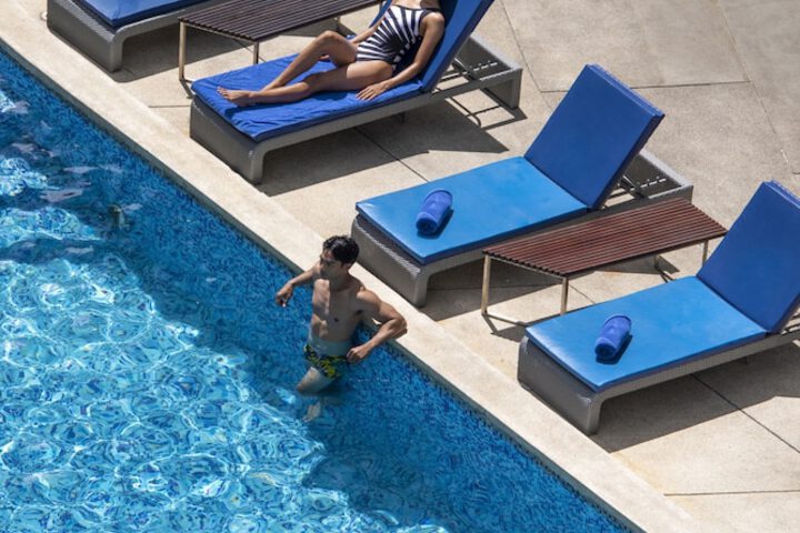 Pool 106 of 148