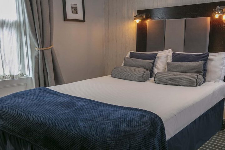 Room 42 of 92