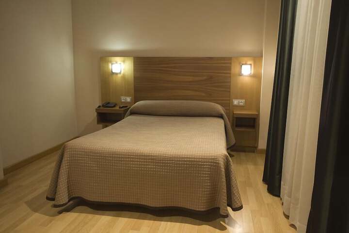 Room 5 of 29