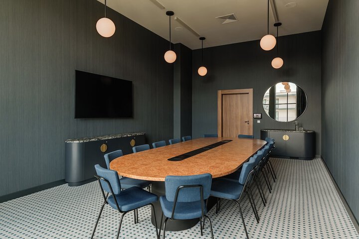 Business Center 142 of 153