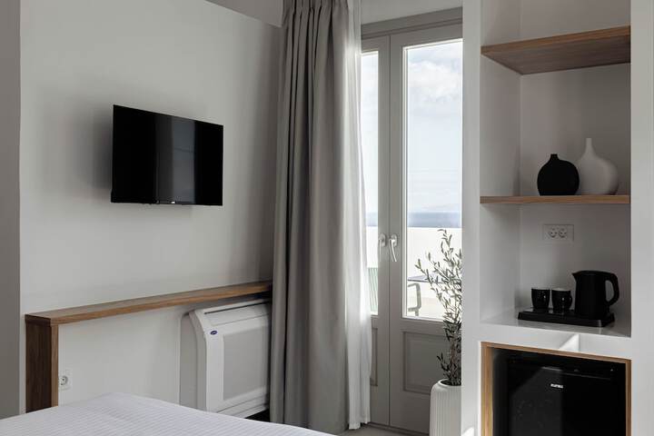 Room 30 of 51