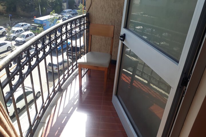 Room 15 of 37