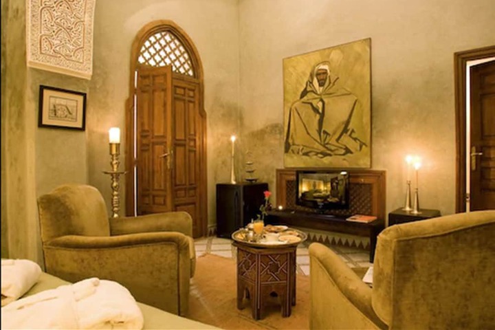 Room 4 of 67