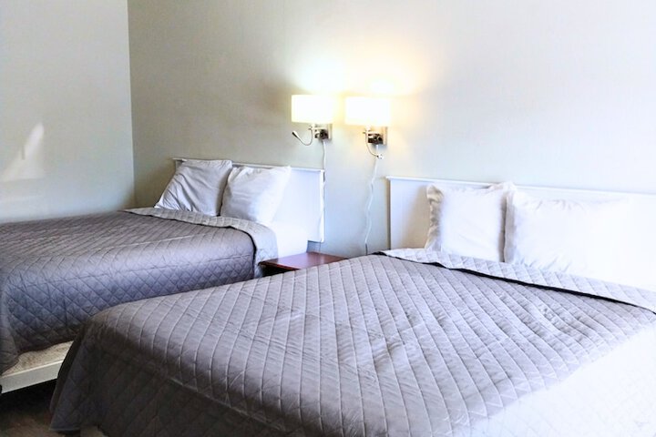 Room 7 of 27