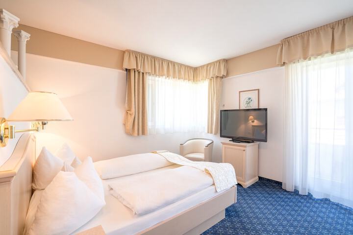 Room 40 of 101