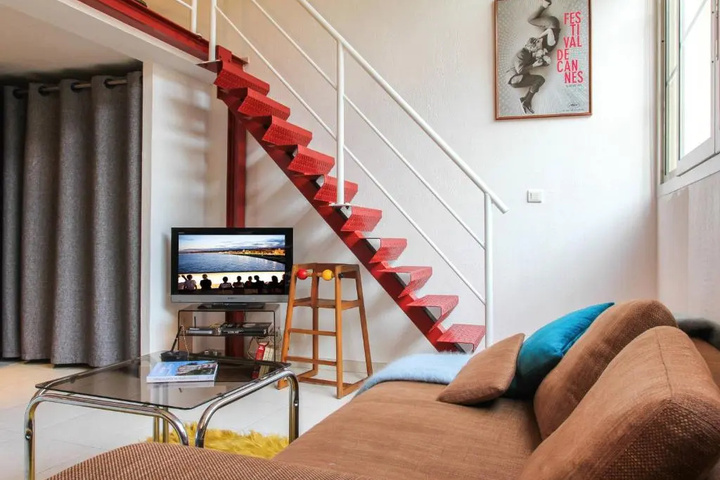 Room 3 of 15