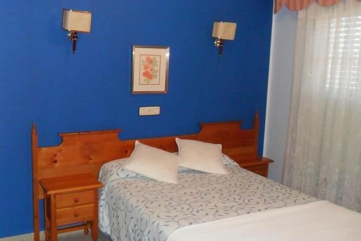 Room 12 of 36