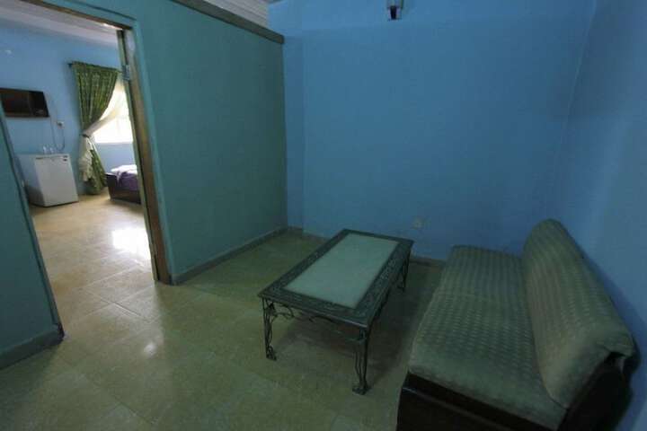 Room 10 of 23