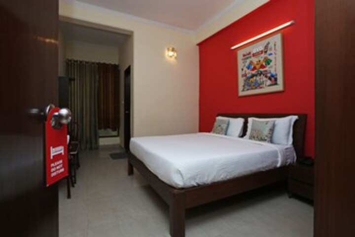Room 17 of 25