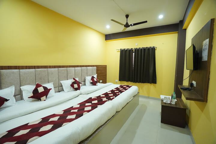 Room 9 of 17