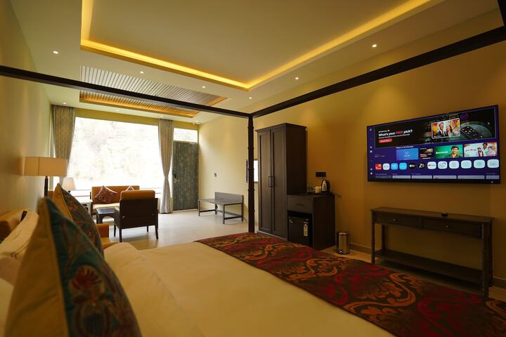 Room 46 of 256