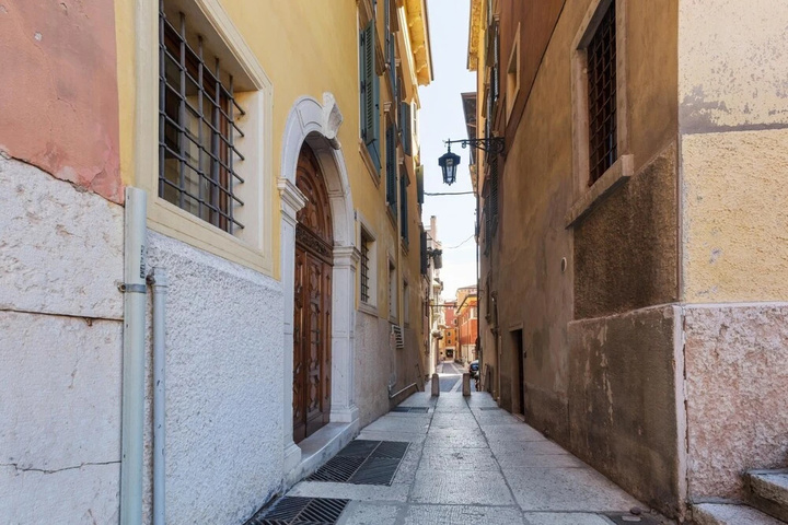 Image of Classy 1 Bedroom in the Heart of Verona