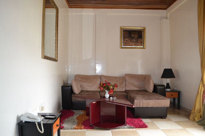 Room 8 of 31