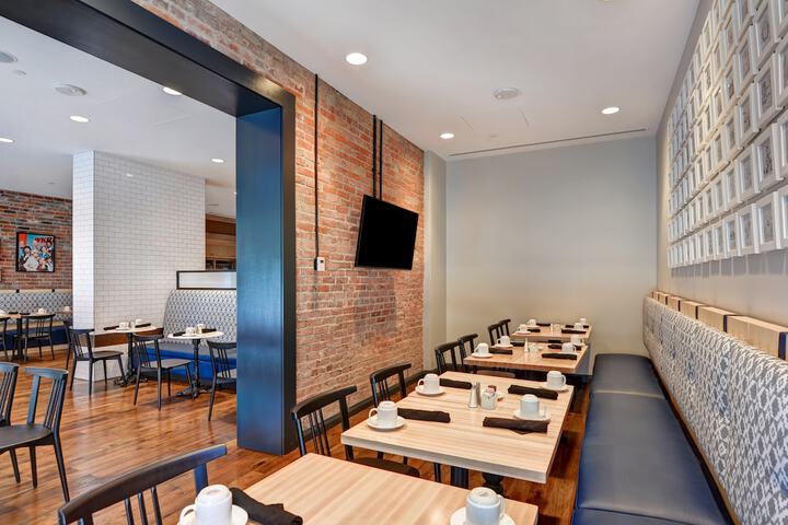 Breakfast area