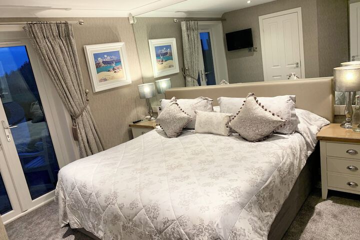 Room 15 of 79