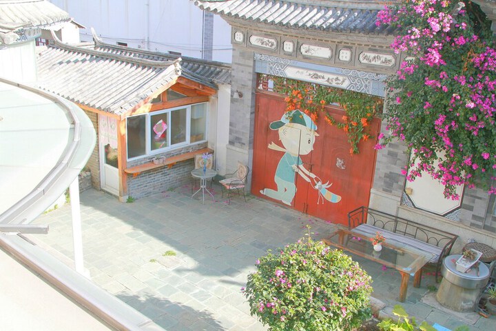 Hotel Exterior 55 of 57