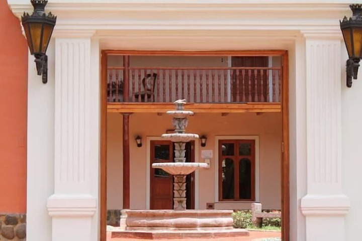 Hotel Exterior 58 of 68