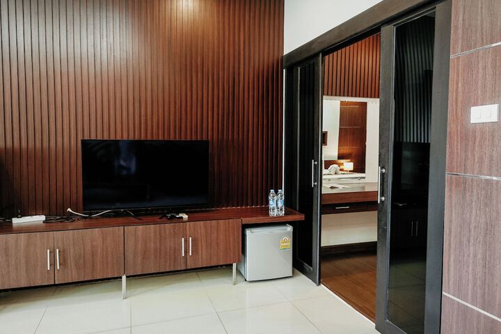 Room 25 of 54
