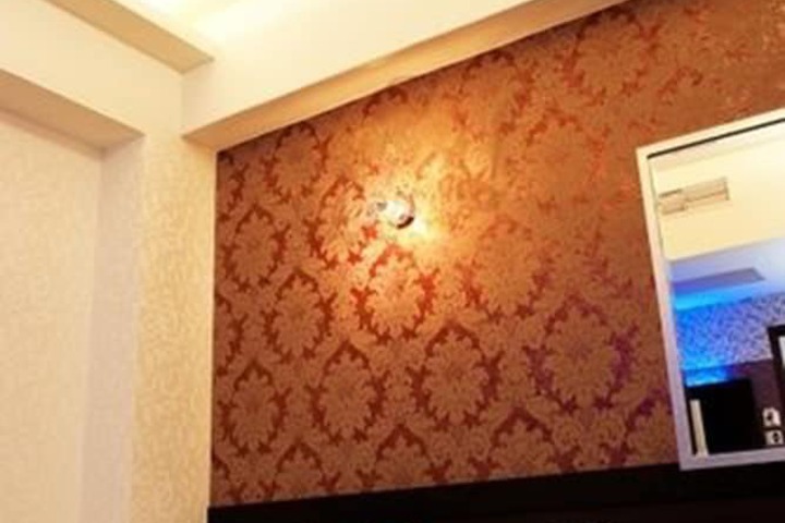 Room 13 of 52
