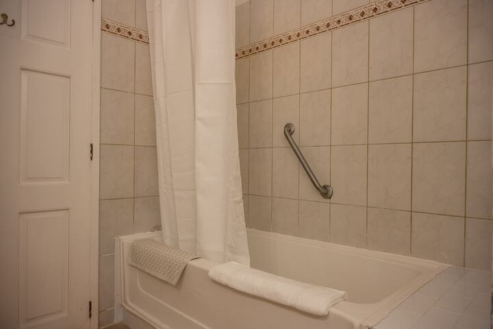Room 40 of 81
