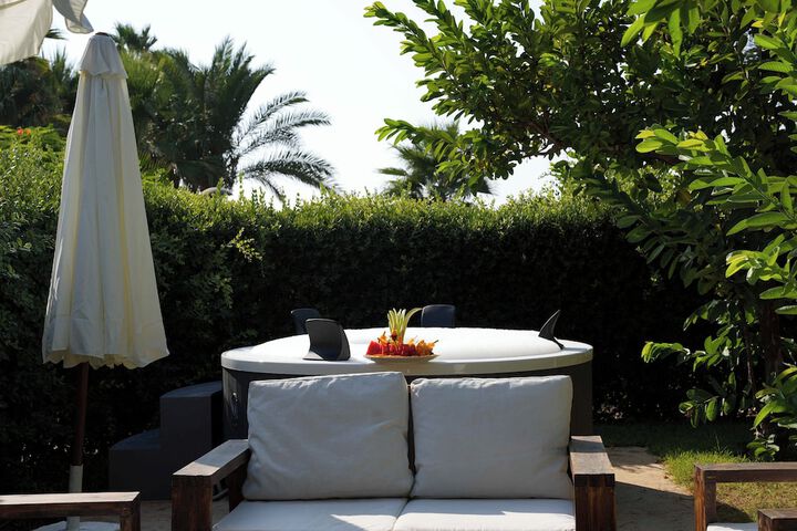 Terrace/Patio 25 of 64