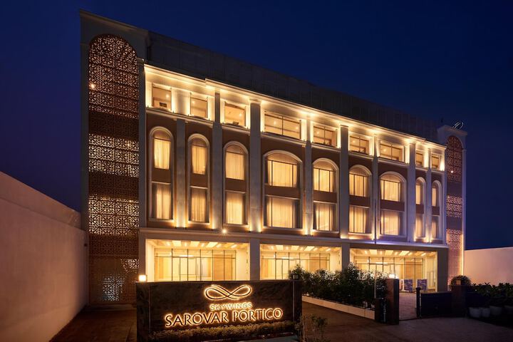 Hotel 70 of 71