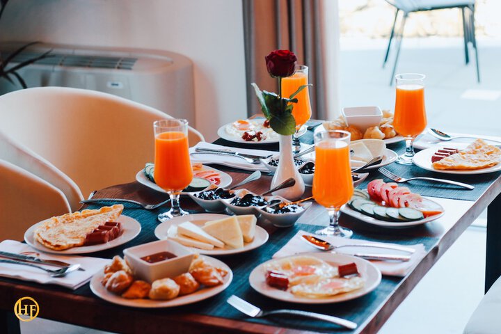 Breakfast/Coffee Service 23 of 30