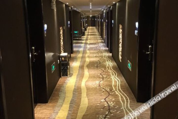Hotel Interior 10 of 22