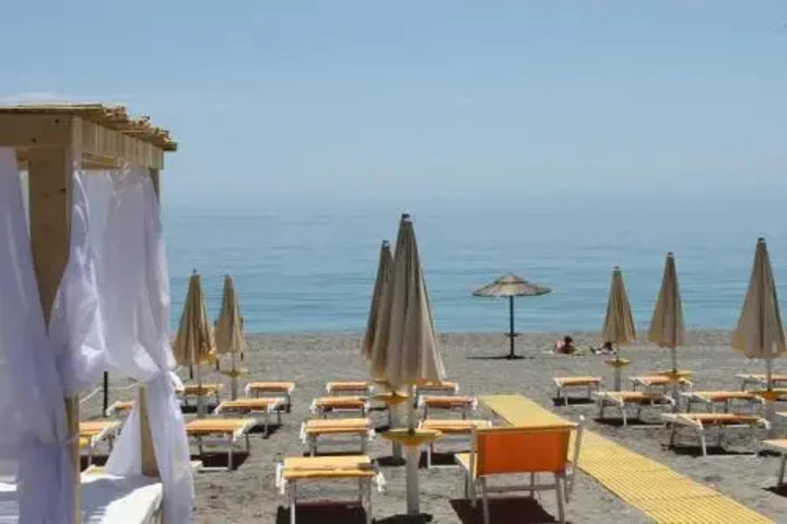 Beach 6 of 11