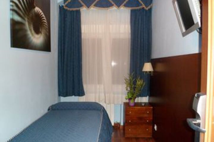 Room 29 of 40