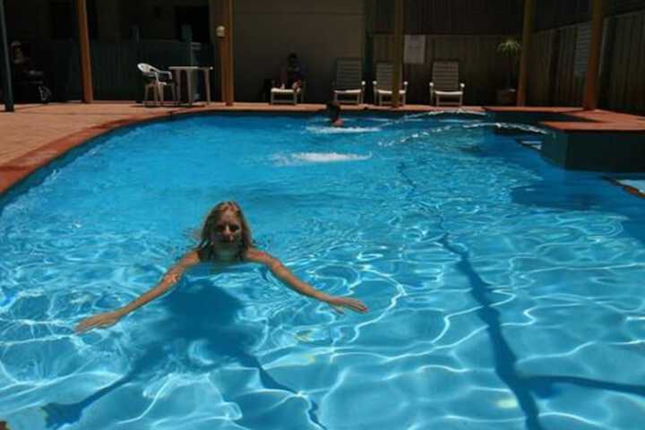 Pool Hotel