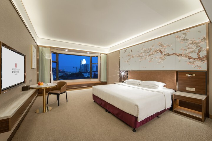 Room 26 of 141